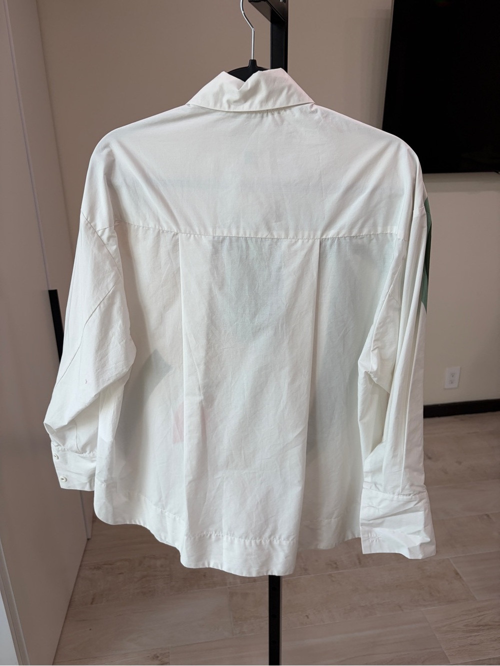 Farm Rio: Graphic Banana Tree Applique Shirt - Picture 8 of 10